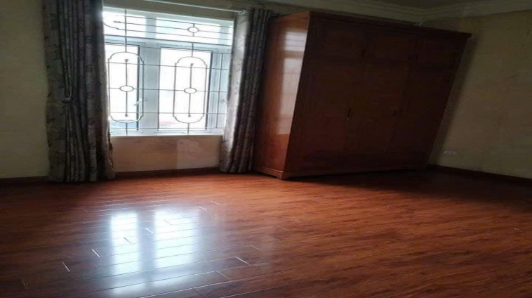 Cho thuê nhà làm VP, ở nhóm, GĐ Nghĩa Đô , Cầu Giấy, Diện tích 40m x 4 tầng 3 ngủ, 14 Triệu  - ngõ ô tô